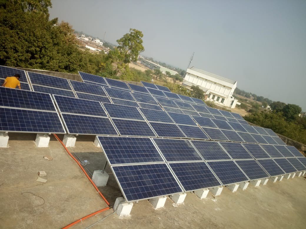 بهترین برندهای پنل خورشیدی خارجی