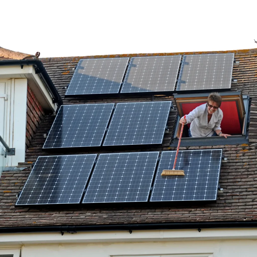 آیا برای نصب پنل‌های خورشیدی مجوز لازم است؟